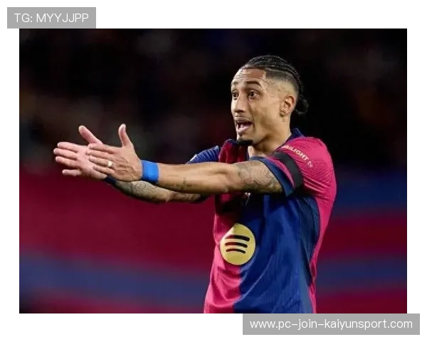 拉菲尼亚外脚背传球制作致命配合