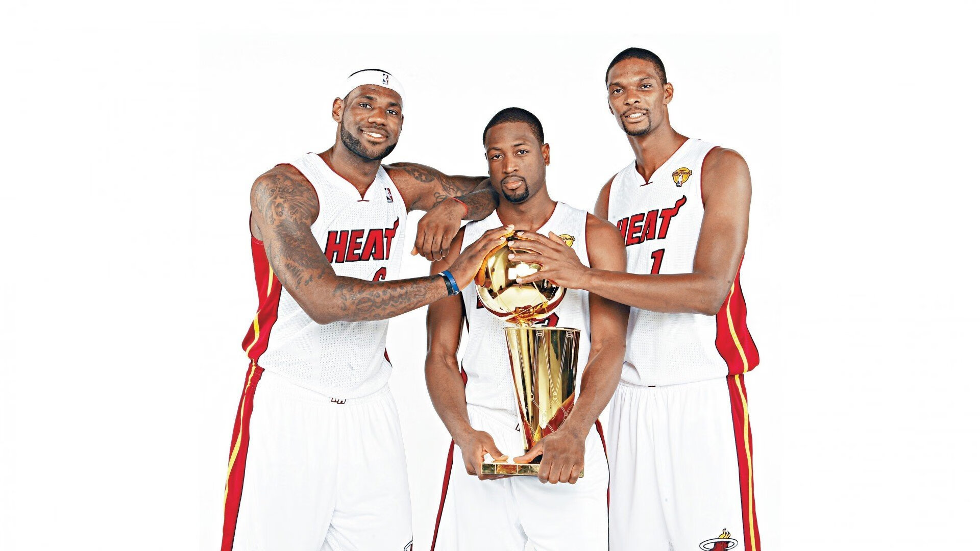 NBA季后赛西部半决赛第七战勇士淘汰掘金 库里关键时刻三分稳住局面